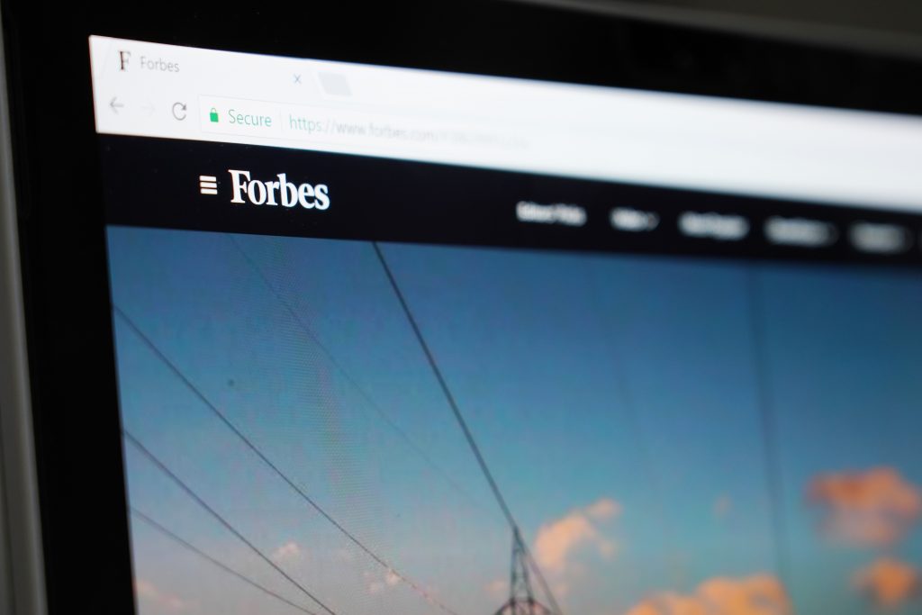namR publié chez Forbes